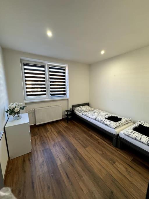 Modern Apartment In City Centre Bańska Bystrzyca Zewnętrze zdjęcie